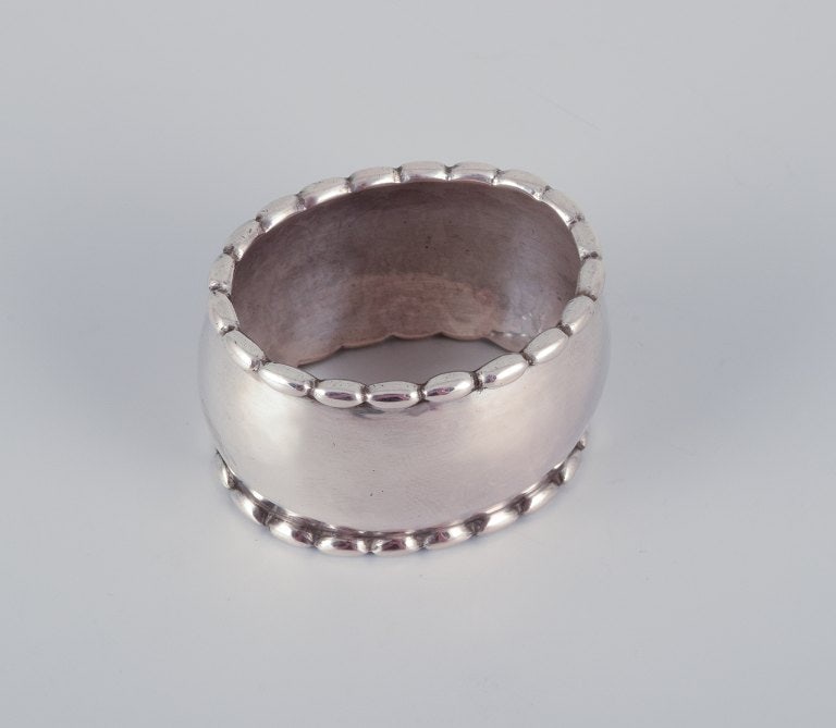 Rare and early Georg Jensen napkin ring in 830 silver. (1 of 4)