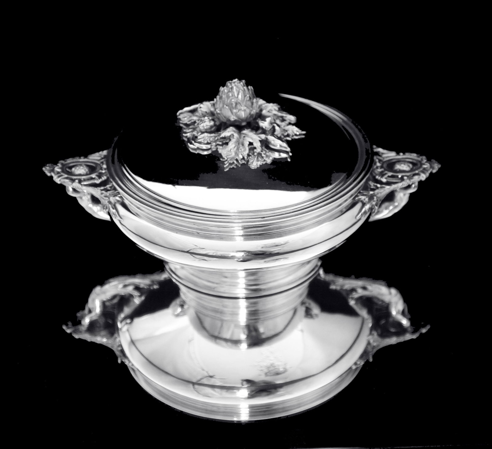 Puiforcat (Hermes) 2pc. Louis XVI Covered 950 Sterling Silver Vegetable Server / Tureen - Like New !: Title: Puiforcat (Hermes) 2pc. Louis XVI Covered 950 Sterling Silver Vegetable Server / Tureen - Like New ! Description:Direct from a Private Residence in Paris, A Magnificent 19th Century, Louis XVI