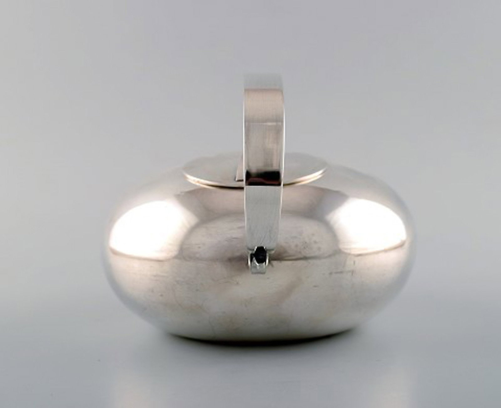 Lino Sabattini (1925-2016) for Christofle. Modernist teapot in silver plated metal. Ca. 1960. - 4