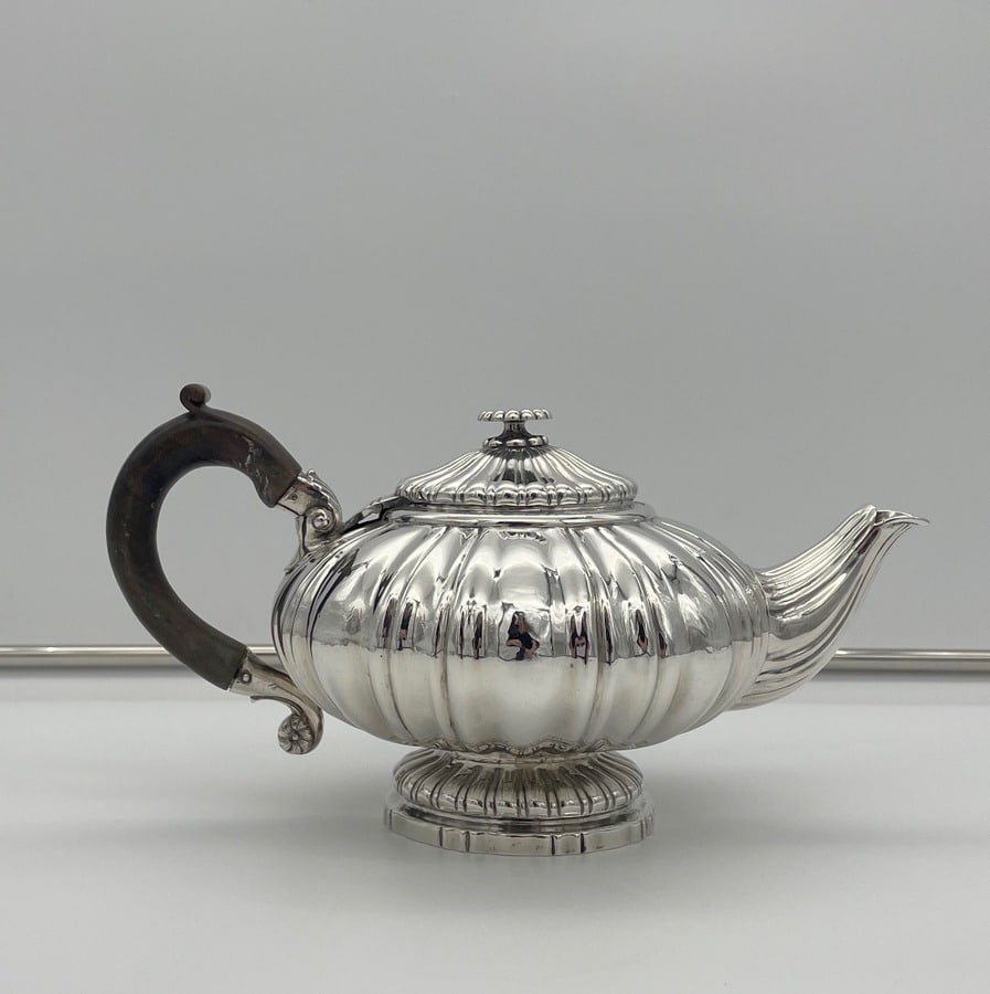 Early 19th Century Antique George IV Sterling Silver Teapot London 1821 Robert Hennell II (1 of 7)