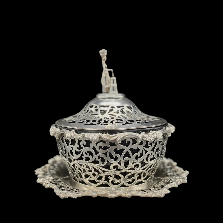 Mid 19th Century Antique Victorian Large Silver Conserve Dish London 1841 Barnard Family (1 of 7)