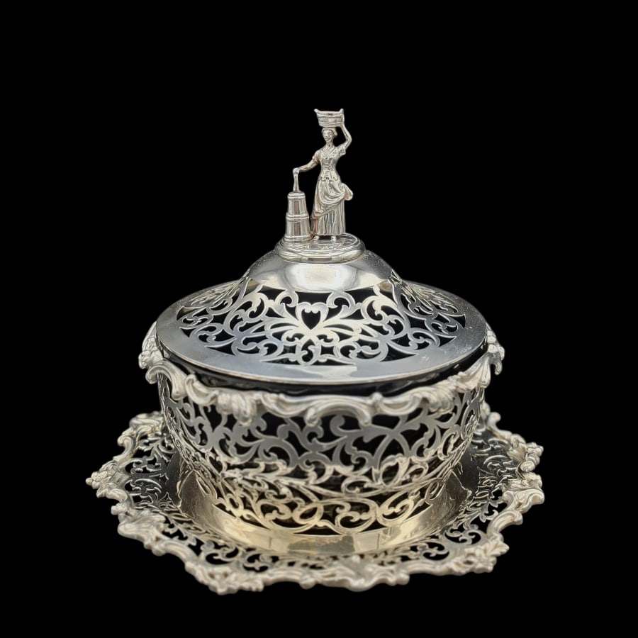 Mid 19th Century Antique Victorian Large Silver Conserve Dish London 1841 Barnard Family - 2