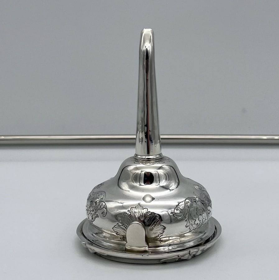 Mid 19th Century Antique Victorian Sterling Silver Wine Funnel Sheffield Circa 1850 maker Roberts - 3
