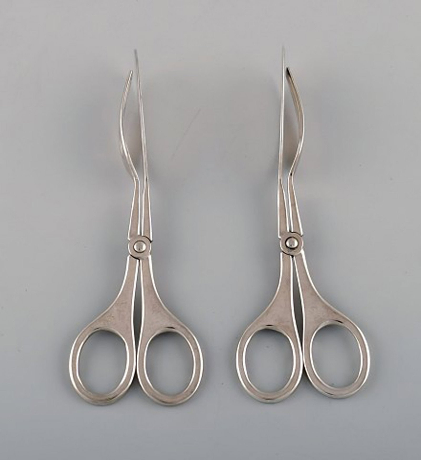 Scandinavian silversmith. Six serving parts in plated silver (alpacca). Mid-20th century. - 5