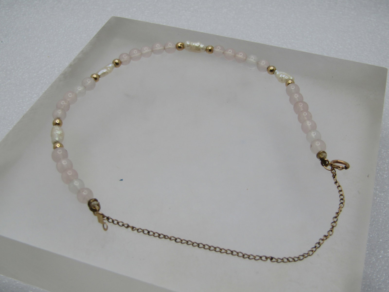 Vintage 14kt Freshwater Pearl Quartz Bracelet, 6.75", 1980's-1990's: Title: Vintage 14kt Freshwater Pearl Quartz Bracelet, 6.75", 1980's-1990's Description: Vintage 14kt Freshwater Pearl Quartz Bracelet, 6.75", 1980's-1990's with safety chain. The beads are appx. 4mm