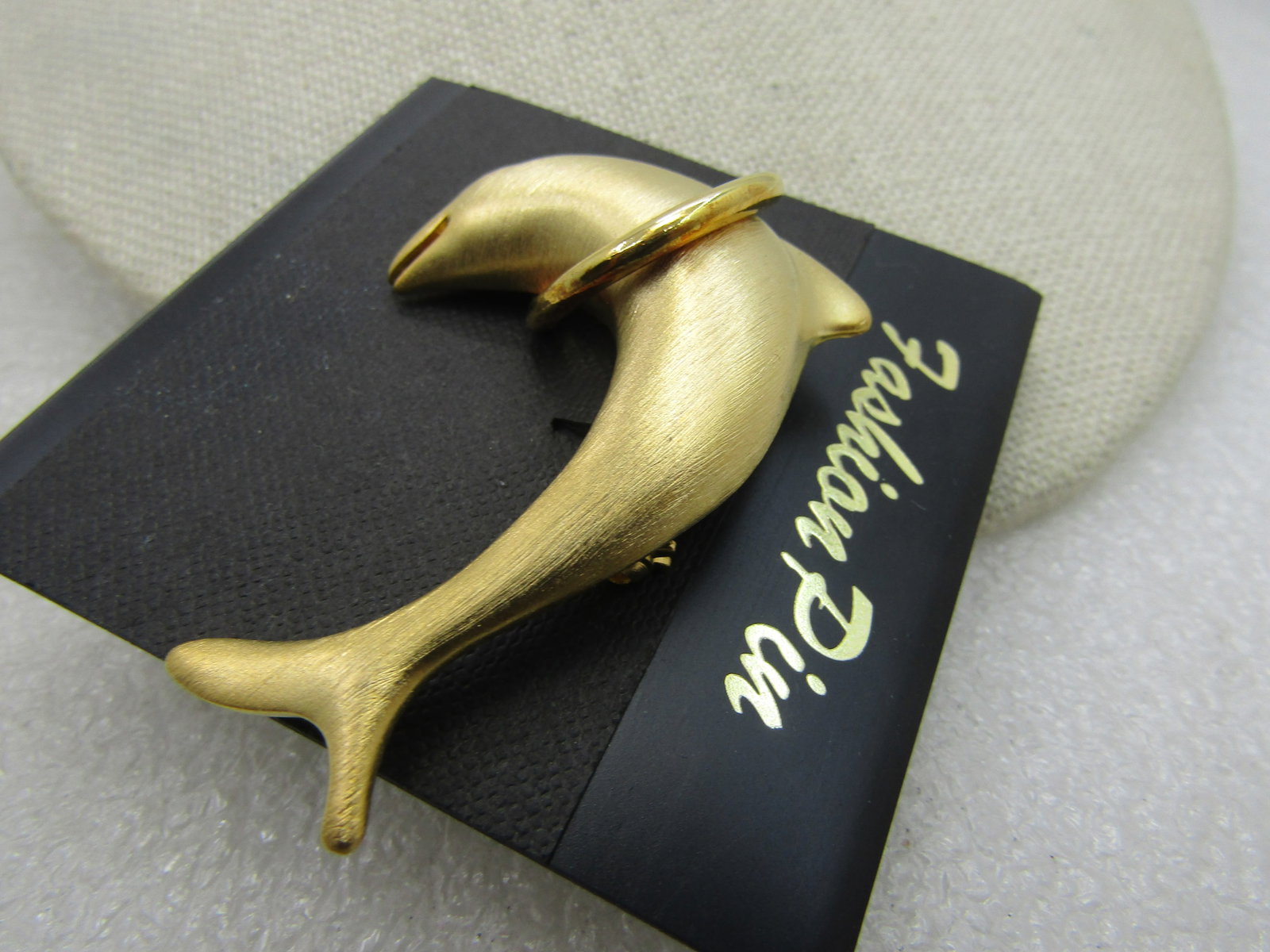 Vintage Dolphin Jumping Through Hoop Brooch, Brushed Gold Tone, 2" - 4