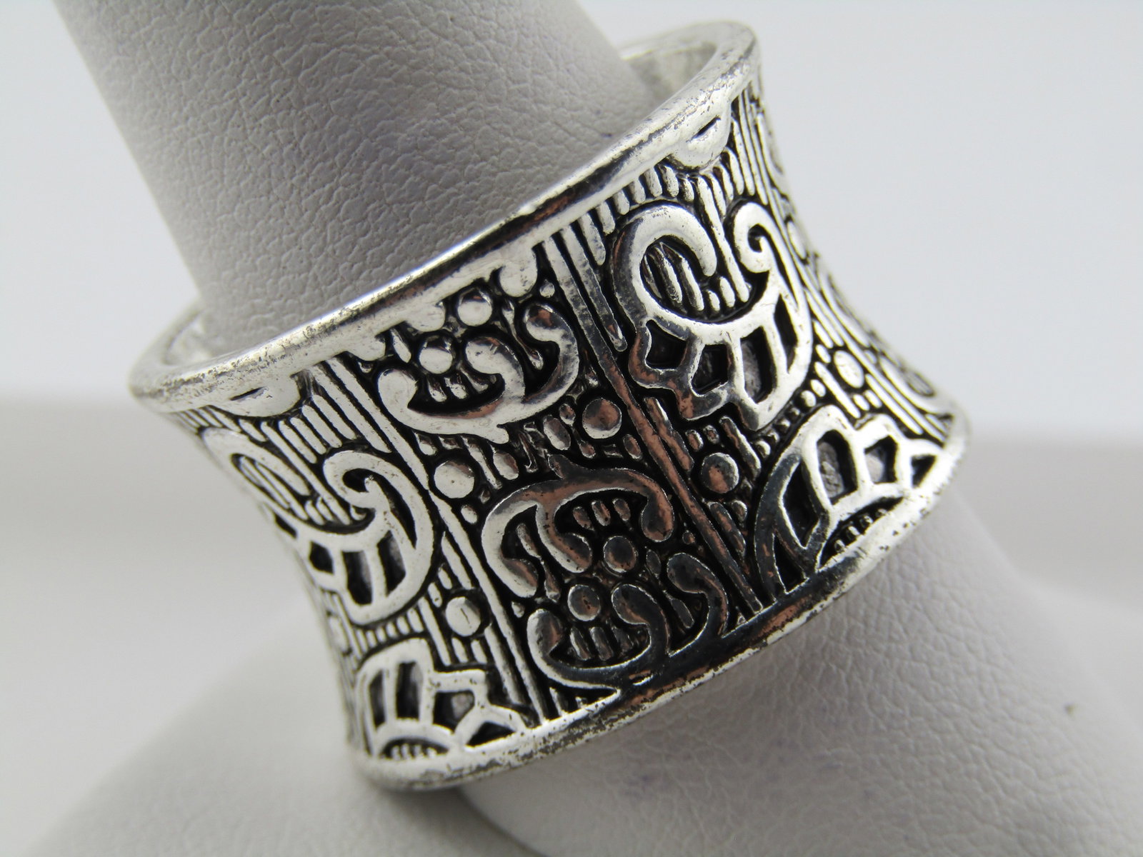 Silver Wide Ring, Leaf Scrolled, Sz. 10, 1990's - 3