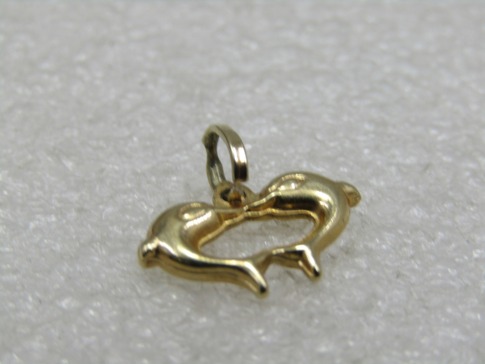 Vintage 14kt Dolphins Heart Charm, 15mm by 10.5mm - 2