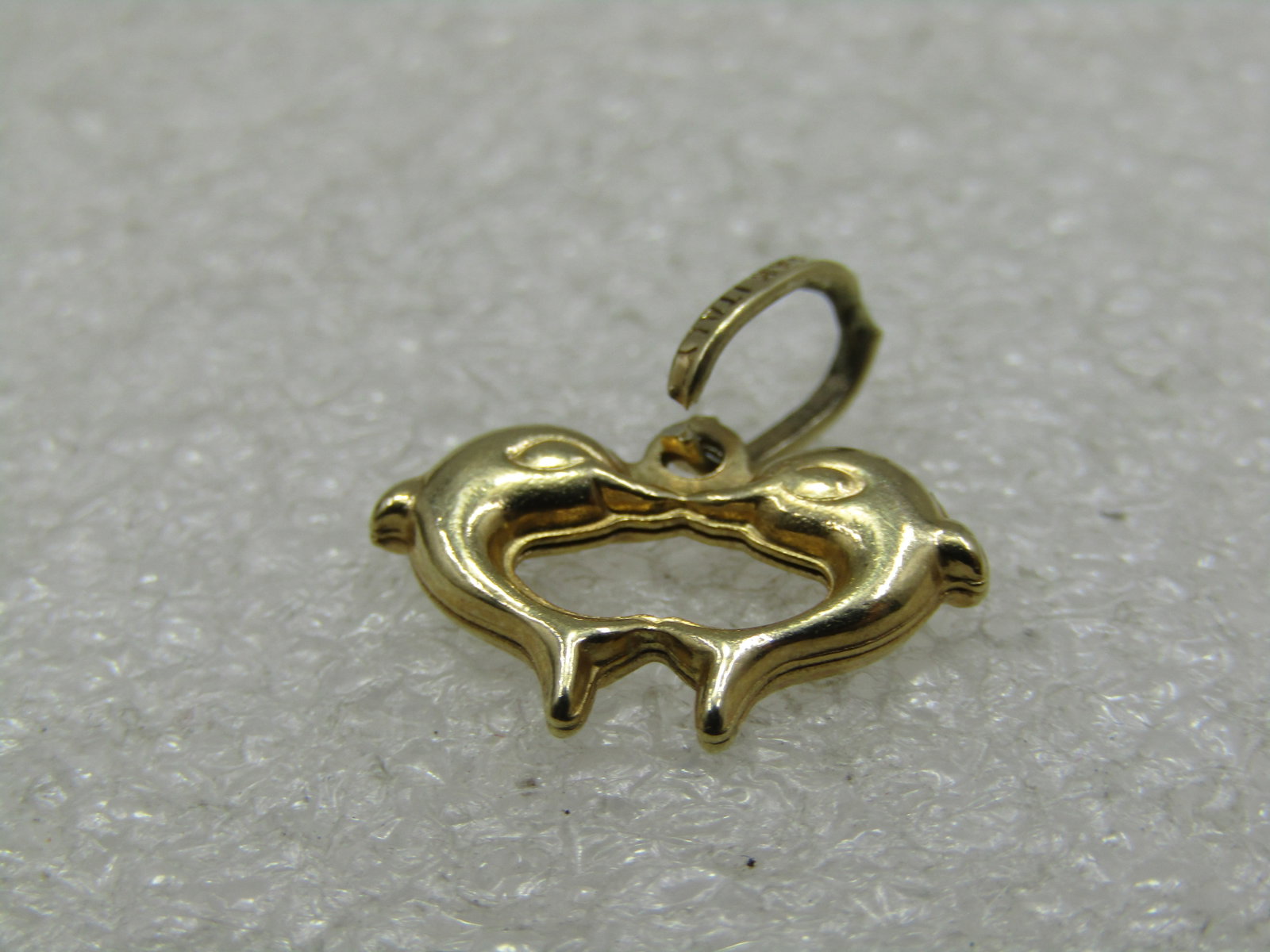 Vintage 14kt Dolphins Heart Charm, 15mm by 10.5mm - 5