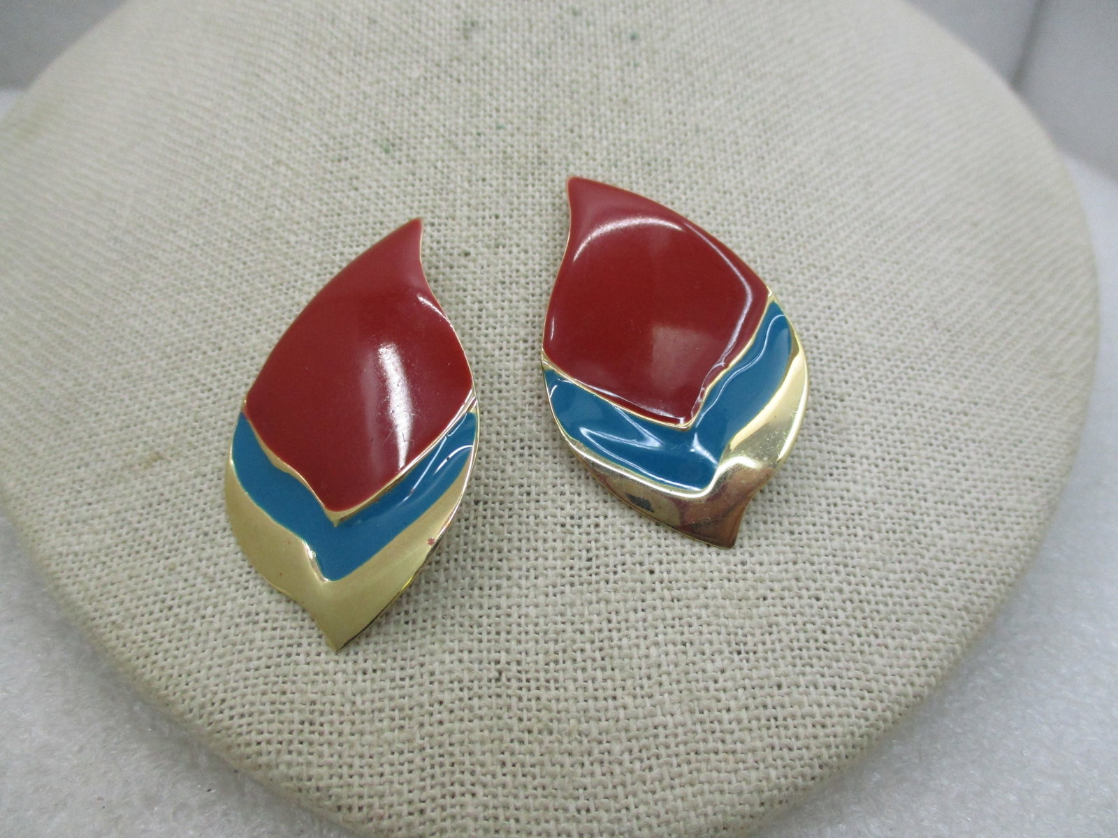 Vintage Enameled 1980's Earrings, Pierced, 2" (1 of 6)