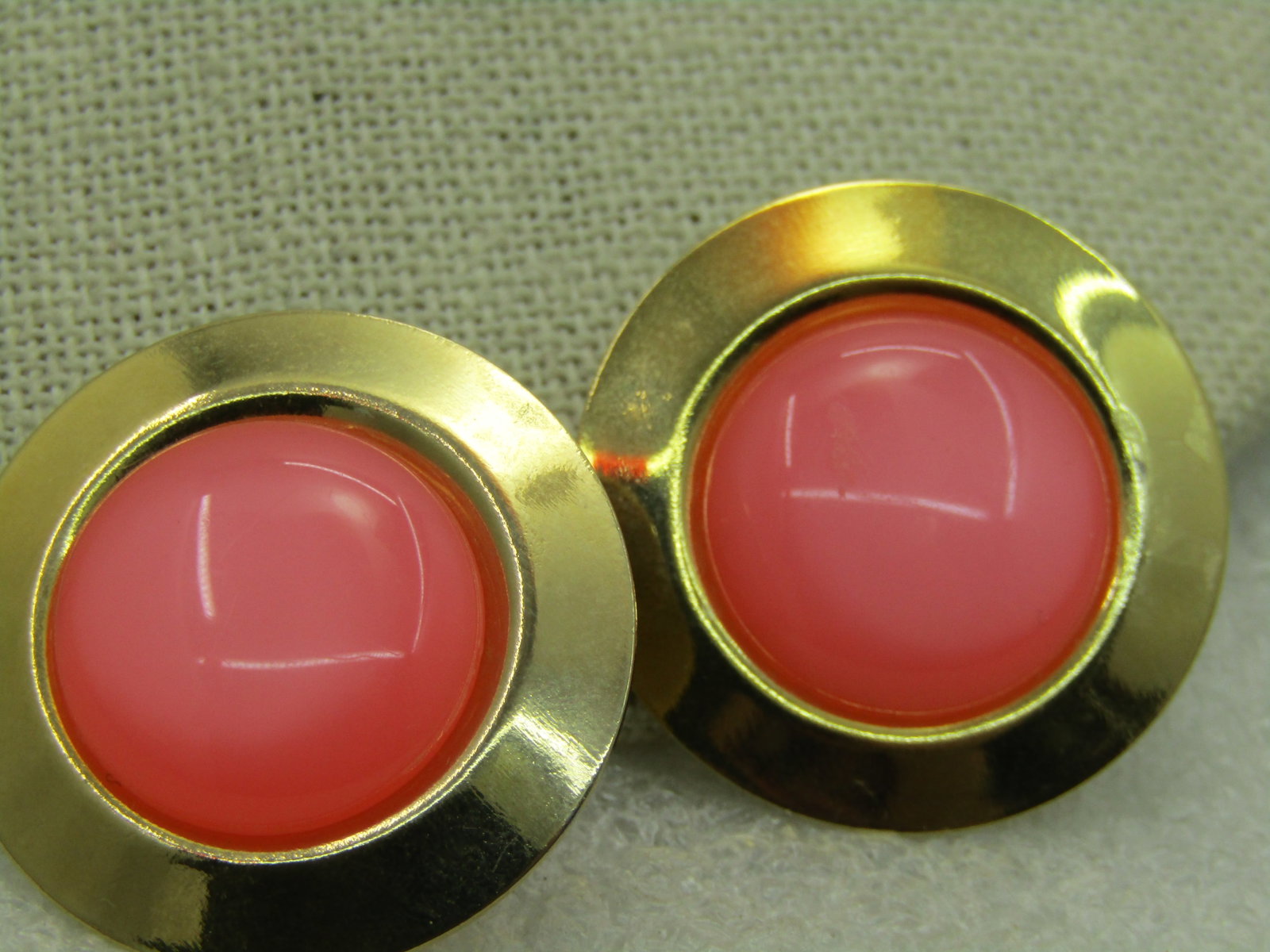 Vintage Orange Lucite Clip Earrings, 1960's-1980's, 1.25", Gold Tone - 3