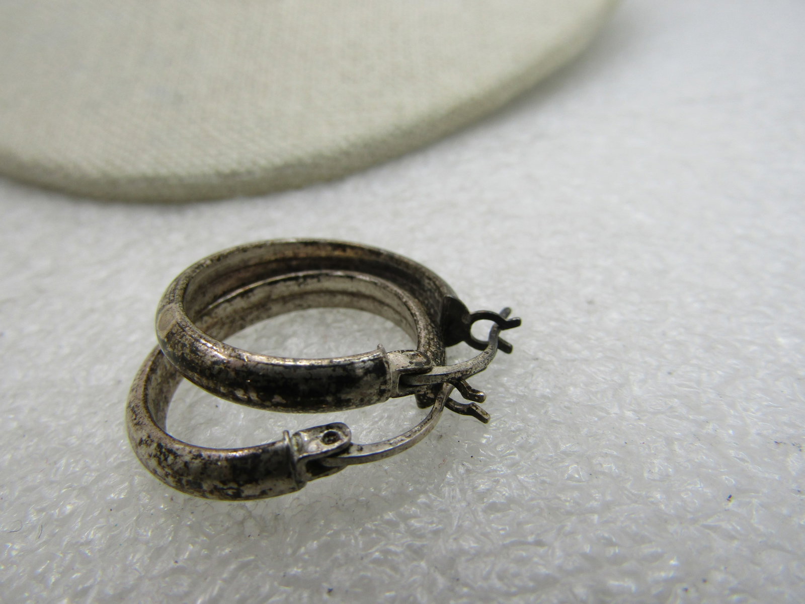 Vintage Sterling Silver Hoop Earrings, Pierced, 1" tall with hinged locking posts and 3.5mm wide and - 5