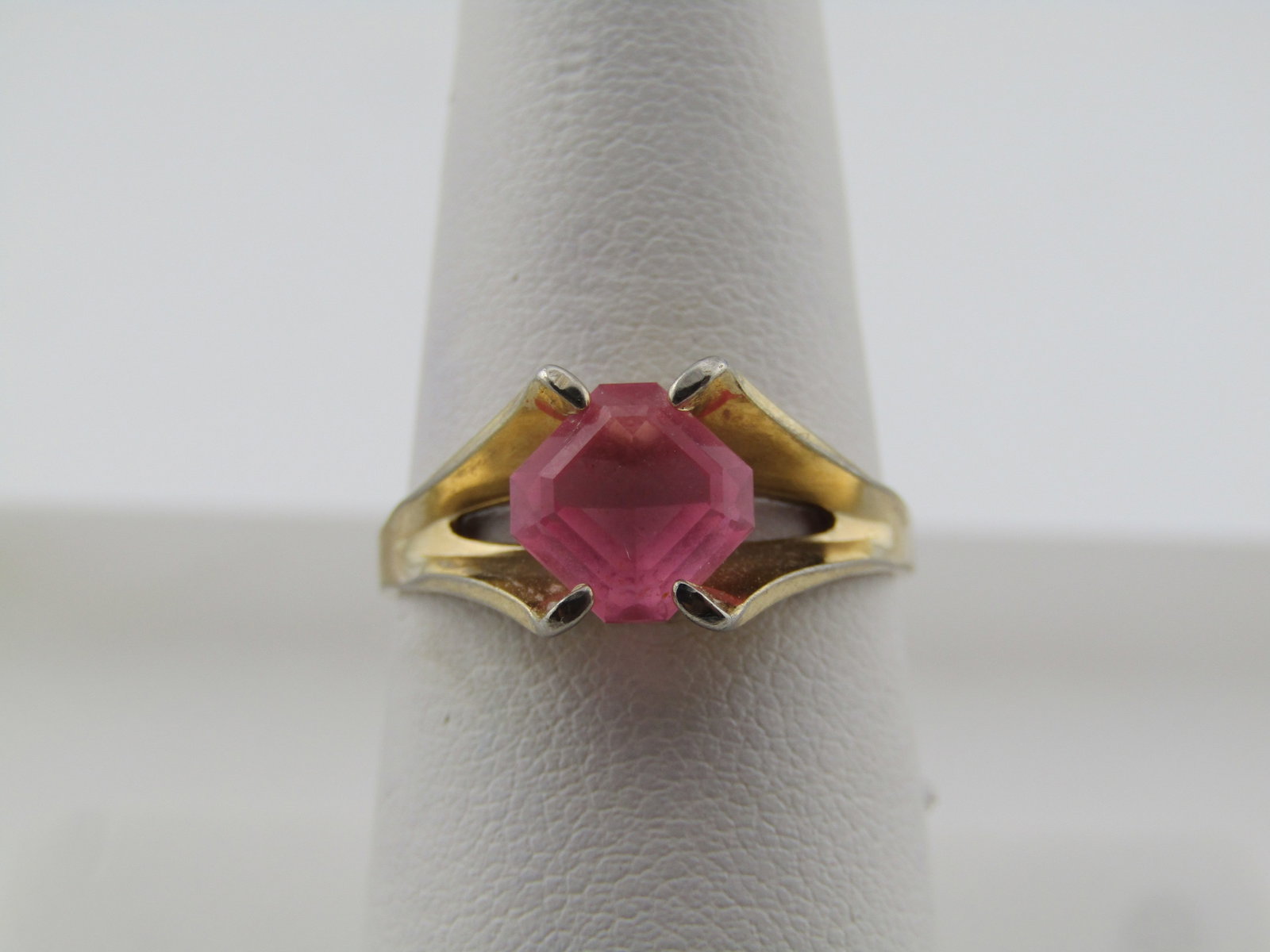 10kt G.F/Plated Pink Stone ring, Sz. 8, 1960's-1970's (1 of 6)