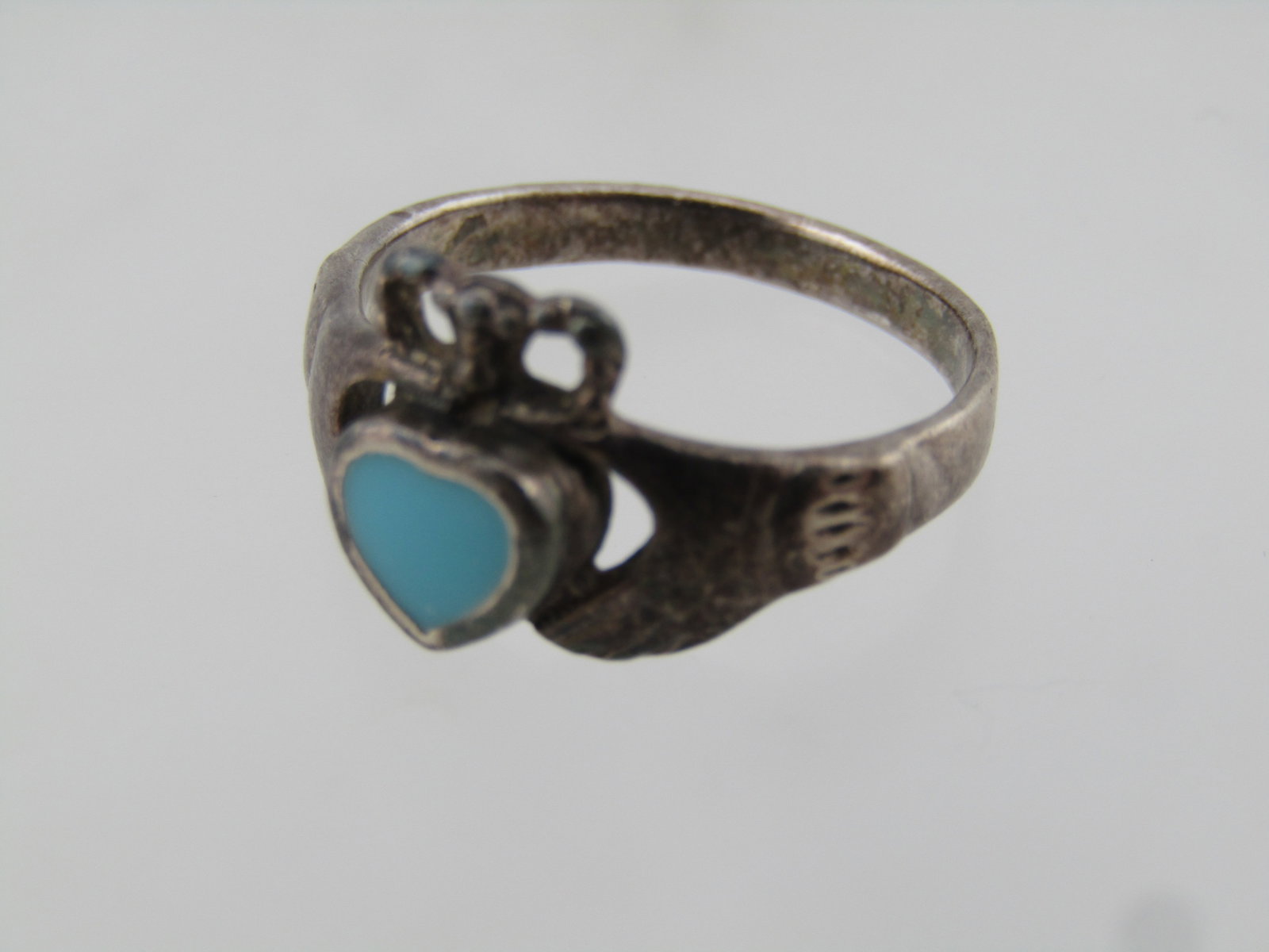 Vintage Sterling Claddagh Ring, Turquoise Glass Inlaid Heart, Sz. 6, 1960's-1970's - 5