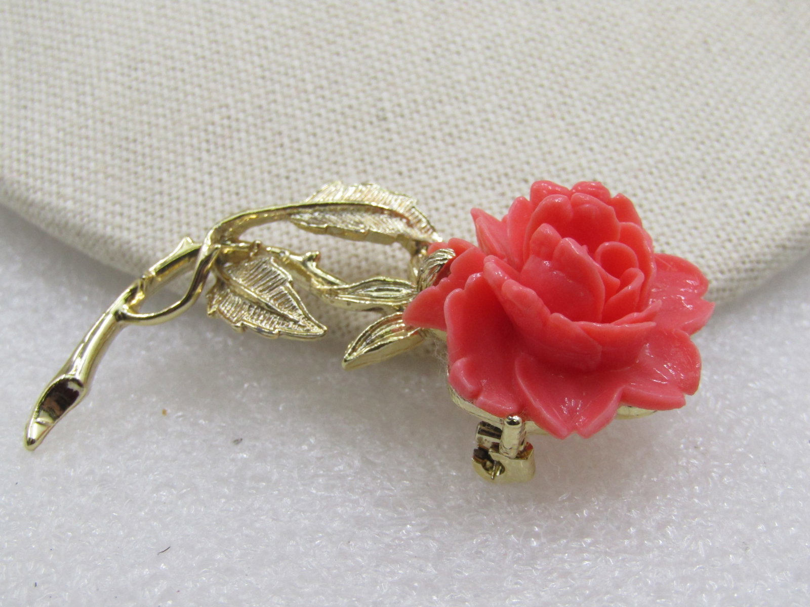 Vintage Coral Molded Rose Brooch, Signed Gerry's, 1960's-1970's (1 of 8)