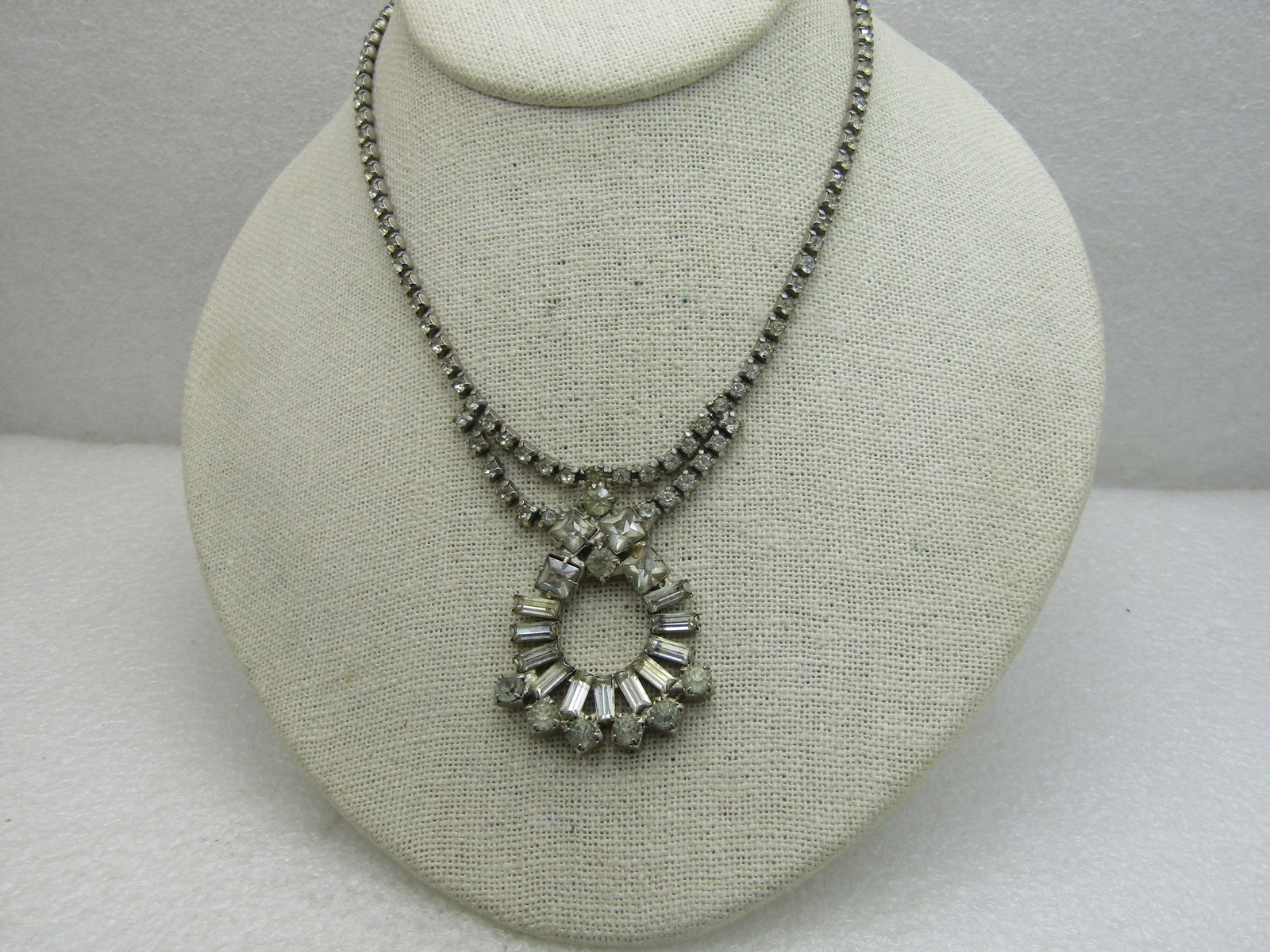 Vintage Art Deco Rhinetone Bib Necklace, 15", Silver Tone (1 of 7)