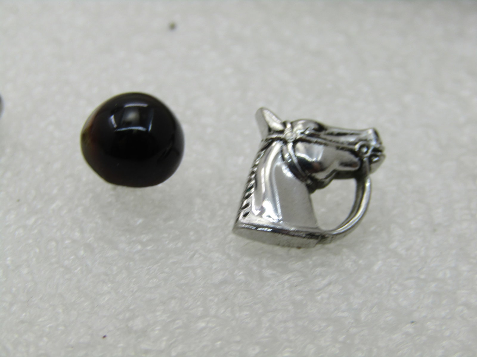 Vintage Pair Tie Tacks, Horse & Black Stone, 1960's-1970's: Title: Vintage Pair Tie Tacks, Horse & Black Stone, 1960's-1970's Description: Vintage Pair Tie Tacks, Horse & Black Stone, 1960's-1970's. A 9mm black half-circle stone tack pin and a 1/2" tall and