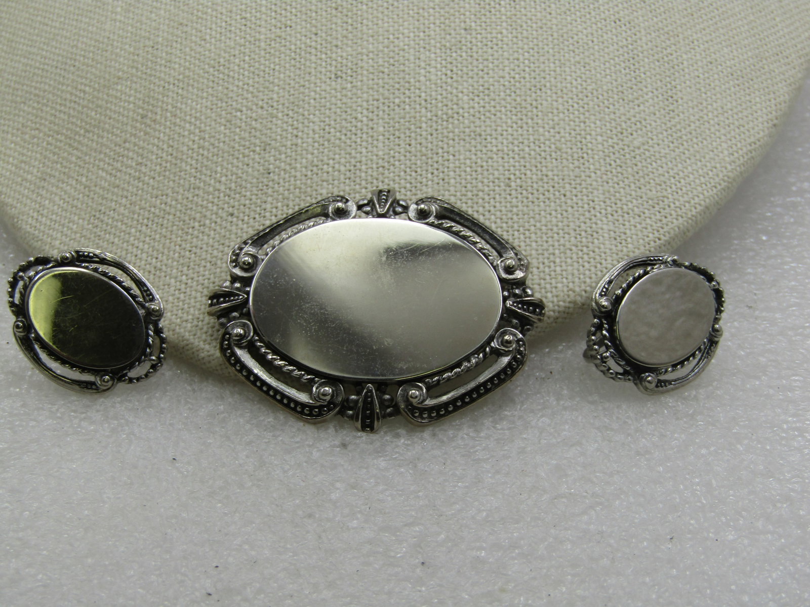 Vintage Flat Cameo Style Brooch & Earrings Set, Signed Star, 1960's (1 of 5)