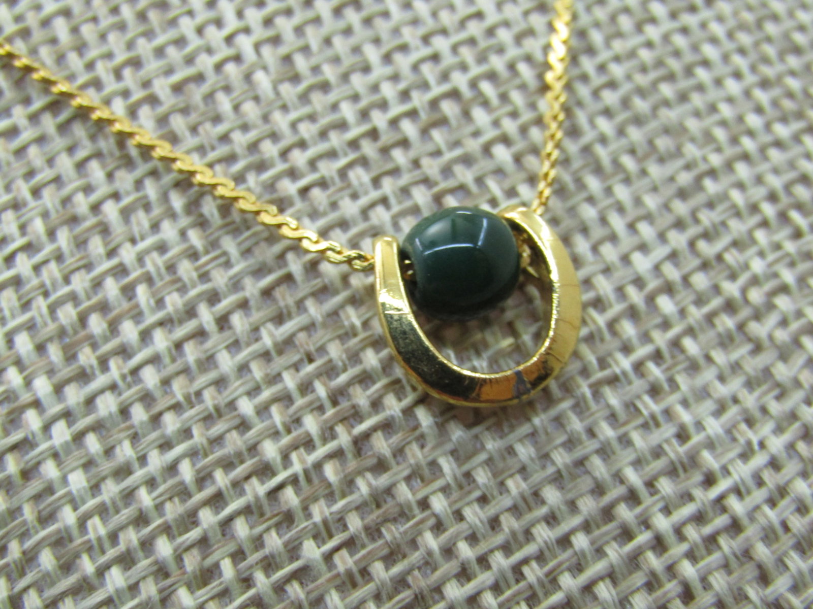 Vintage Green Beaded Pendant Necklace, 15", Gold Tone, 1970's-1980's NL - 3
