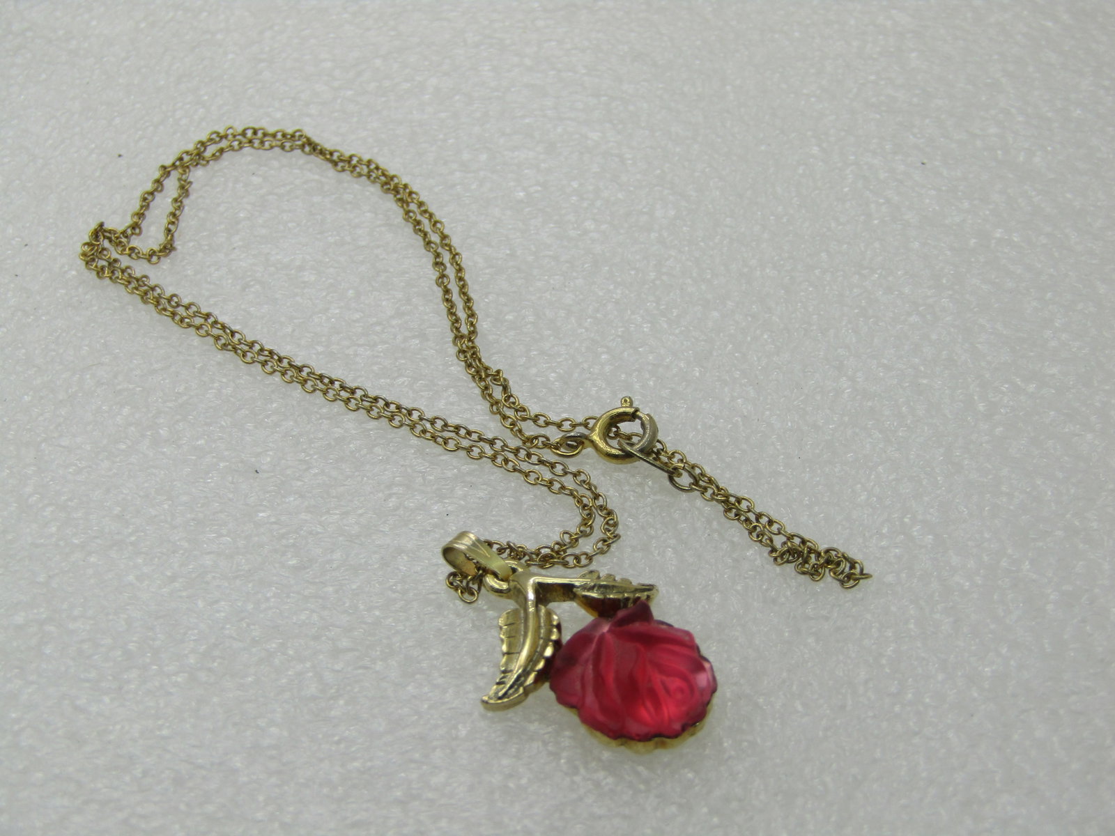 Vintage Molded Rose Pendant Necklace 18", Gold Tone, 1960's NL - 5