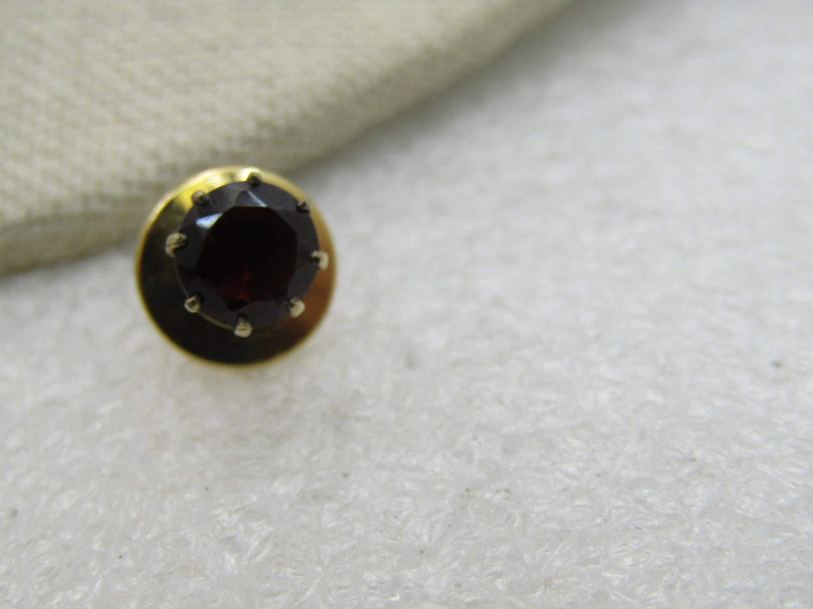 3 Pins/Tacs, Inlaid Butterfly, Piano, Red Stud, Gold Tone, 1960's-1980's - 5
