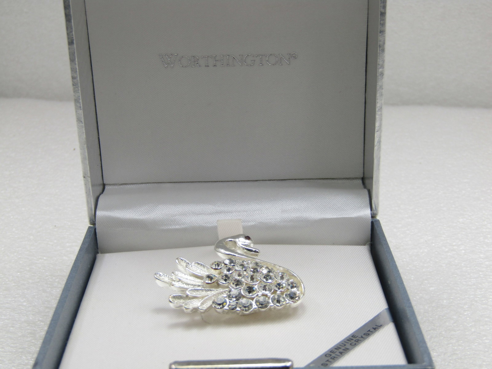 Vintage Austrian Crystal Swan Brooch by Worthington - 4