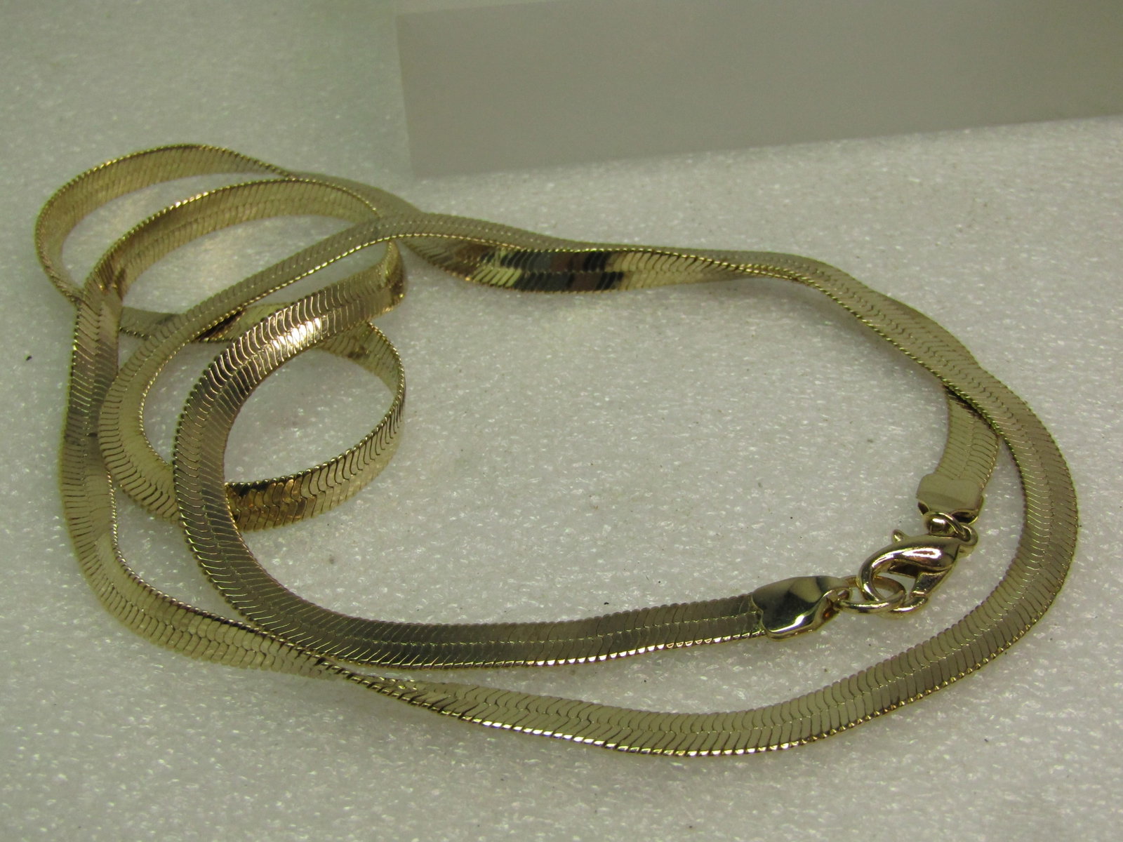 Vintage Gold Tone Herringbone 30" Necklace, 5mm, 1980's-1990's - 7