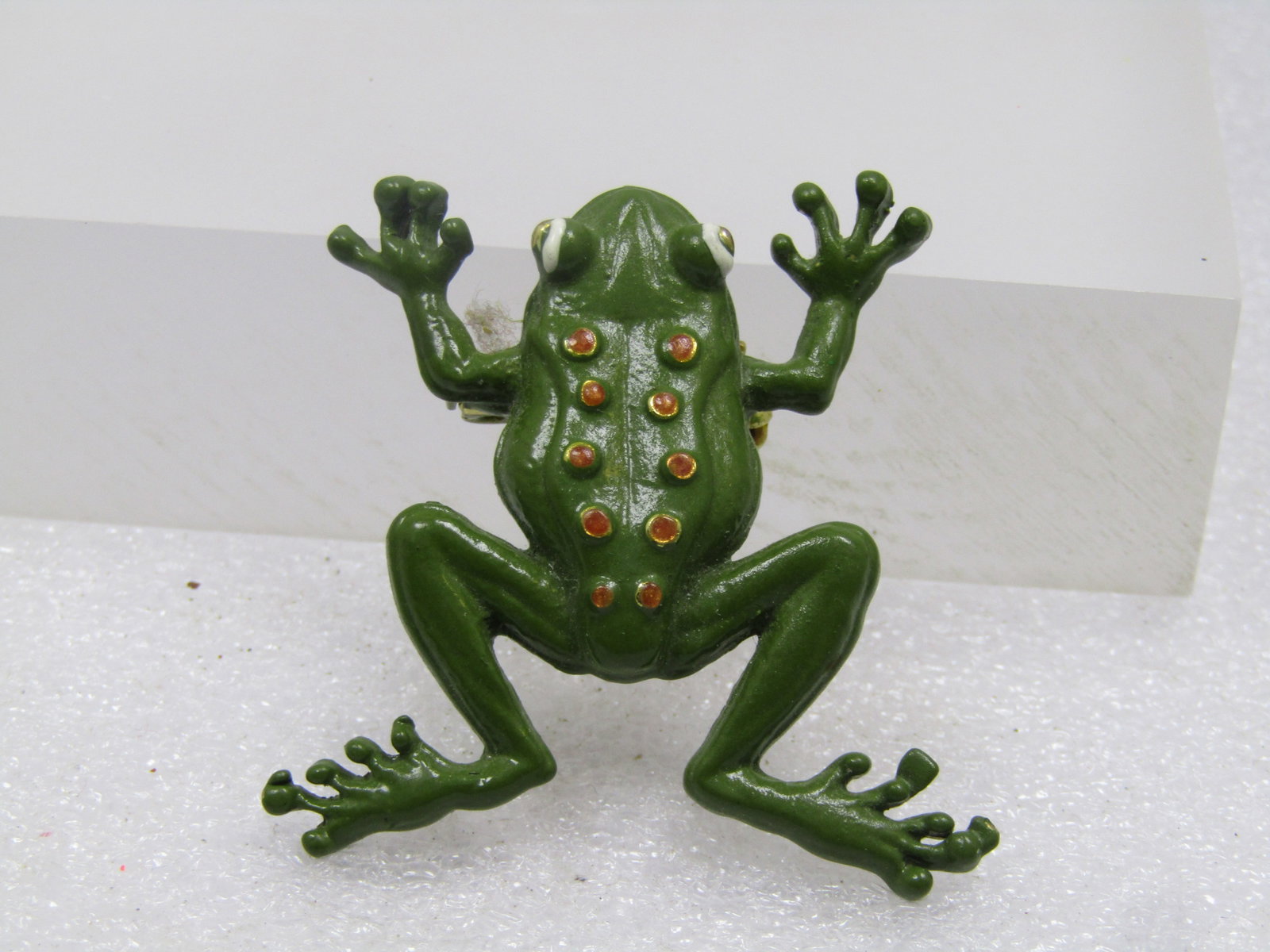 Vintage Enameled Frog Brooch, Red Spots. 1970's-1980's (1 of 5)