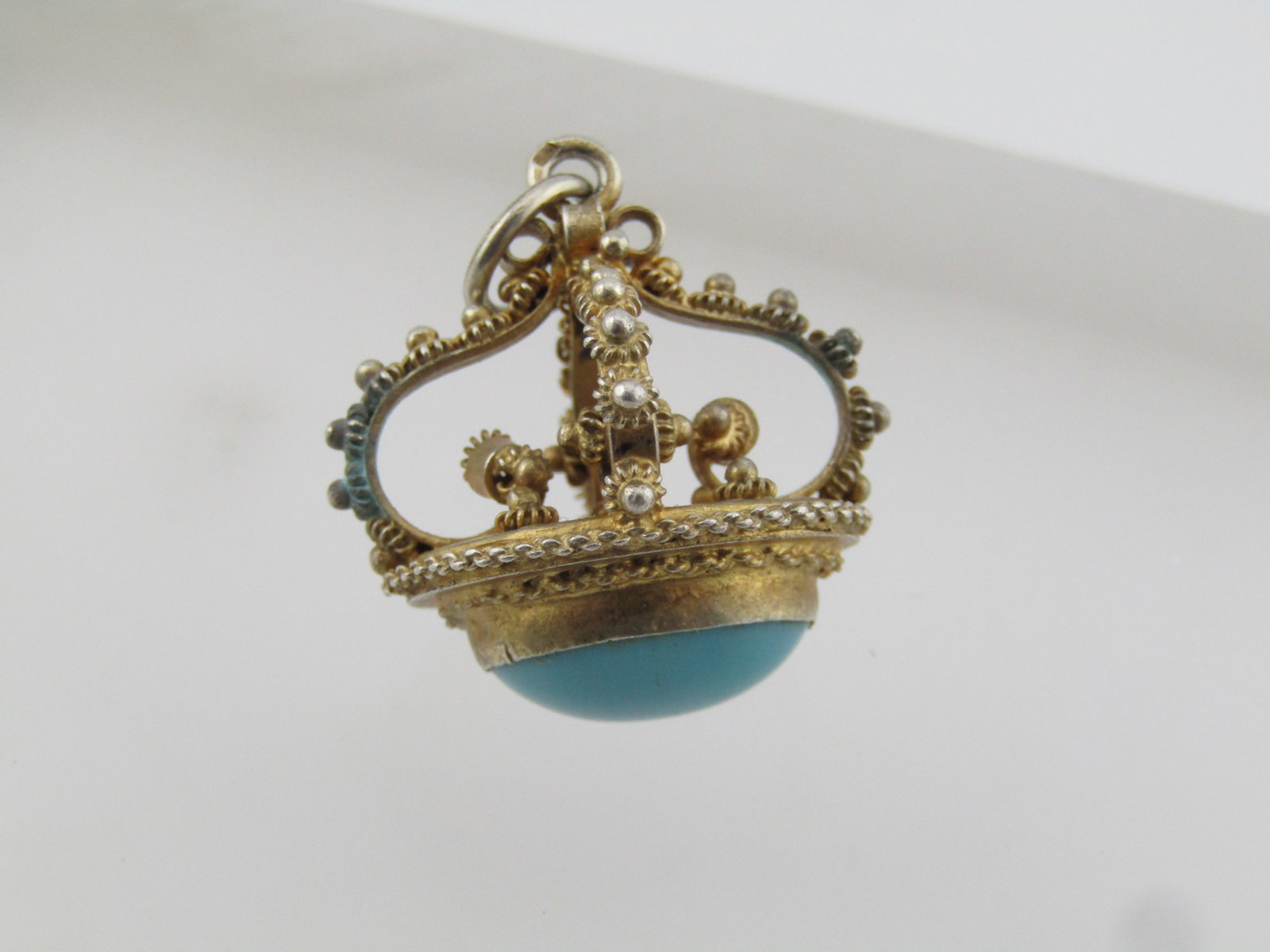 Vintage 10KT G.F. Crown Pendant/Watch Fob, Turquoise Glass, 1940's: Title: Vintage 10KT G.F. Crown Pendant/Watch Fob, Turquoise Glass, 1940's Description: Vintage 10KT G.F. Crown Pendant/Watch Fob, Turquoise Glass, 1940's, possibly earlier. This has a 3-D design with