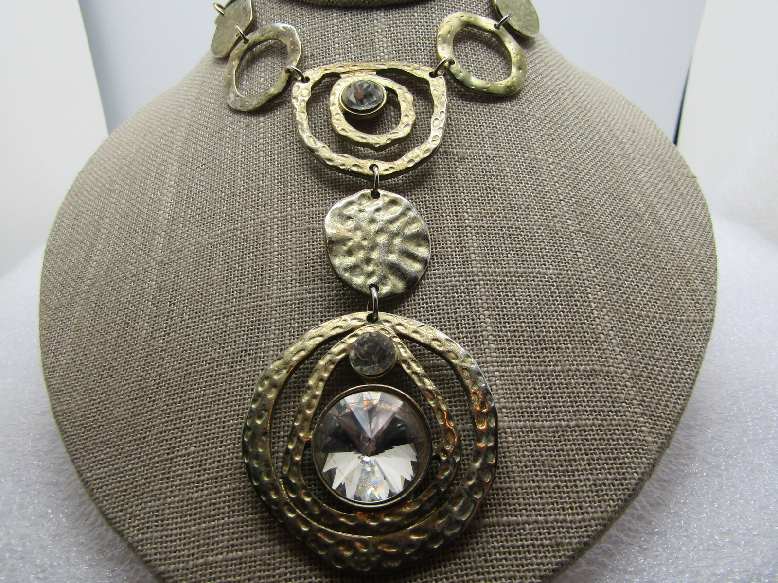 Vintage Hammered Drop Necklace, Rhinestones, Two-Tone, 18", 1980's: Title: Vintage Hammered Drop Necklace, Rhinestones, Two-Tone, 18", 1980's Description: Vintage Hammered Drop Necklace, Rhinestones, Two-Tone, 18", 1980's. This has 1 4" drop with hammered style links