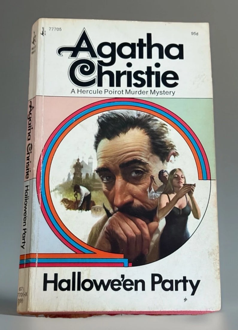 Hallowe’en Party Poirot Murder Mystery Agatha Christie 1973 1st/4th Pocket Book (1 of 7)
