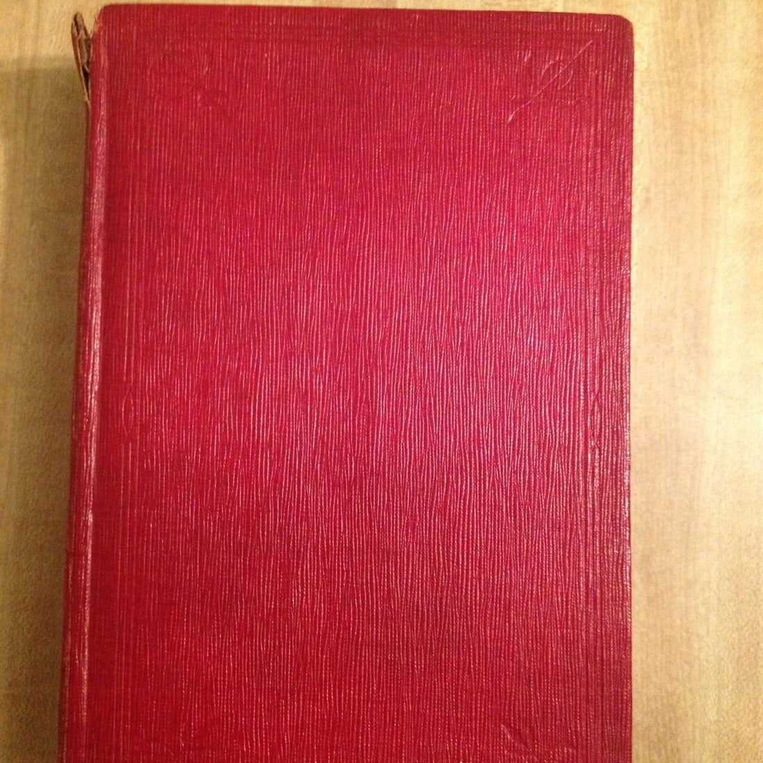 The Complete Works of O. Henry 1928 Red Leather Doubleday Doran: THE COMPLETE WORKS OF O.HENRY 1928 Doubleday Doran. Red leather cover. 1396 pages. Blindstamped decoration to front cover. Tears to upper & lower spine edges, corner wear,minor age toning to text bloc