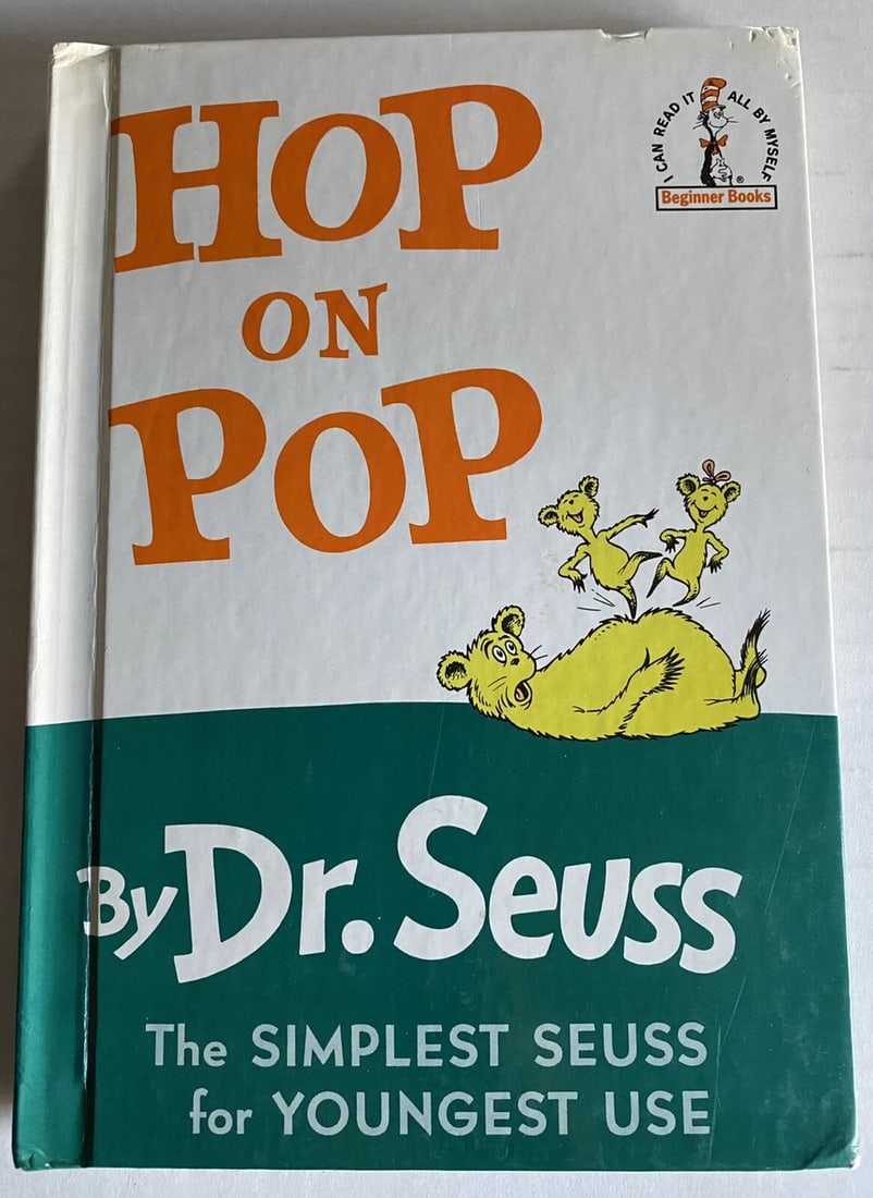 Dr. Seuss HOP ON POP 1963 1st Edition Grolier Book Club Early Numberline HB G: Dr. Seuss HOP ON POP 1963 1st Edition Grolier Book Club Early Numberline 1 2 3 W. HB, no DJ. Good condition. No writing, no torn, loose or missing pages. Rear board upper tip worn. Small dents to uppe