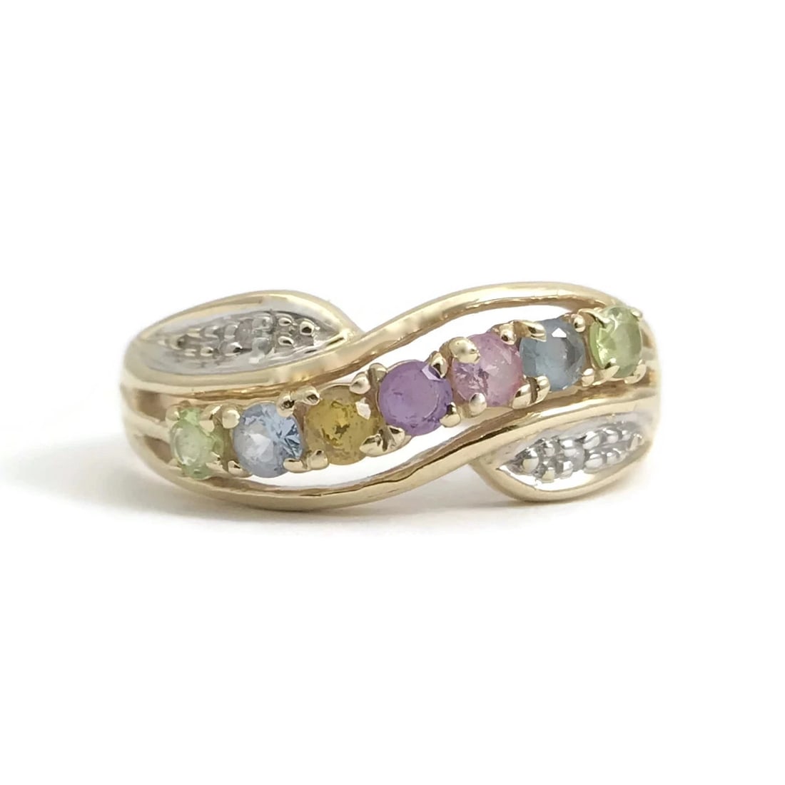 Vintage Peridot Topaz Citrine Multicolored Gemstone Ring 14K Yellow Gold 3.71 Gr: Title: Vintage Peridot Topaz Citrine Multicolored Gemstone Ring 14K Yellow Gold 3.71 Gr Description: Vintage Peridot Topaz Citrine Multicolored Gemstone Ring 14K Yellow Gold 3.71 Grams This is a