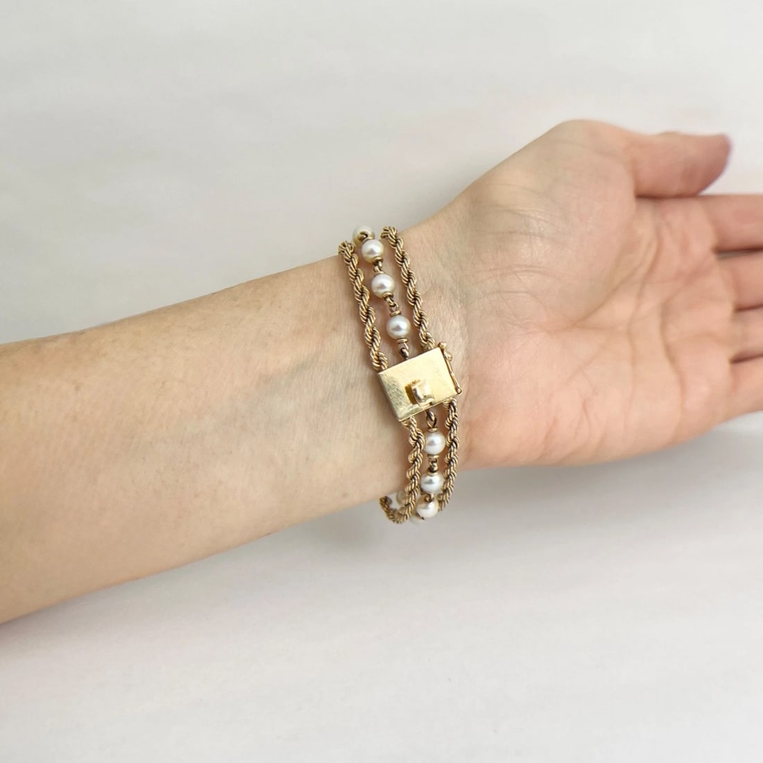 Vintage 1940's Nelmor Pearl Sapphire Bracelet Watch 14K Yellow Gold, 30.7 Grams - 6