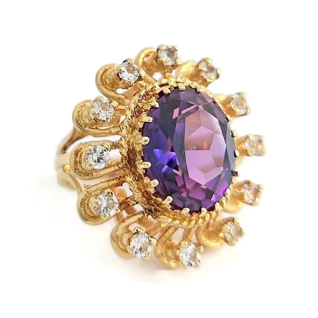 Vintage 1960's Oval Purple Gemstone CZ Cocktail Ring 18K Yellow Gold, 13.41 Gram: Title: Vintage 1960's Oval Purple Gemstone CZ Cocktail Ring 18K Yellow Gold, 13.41 Gram Description: Vintage 1960's Oval Purple Gemstone CZ Cocktail Ring 18K Yellow Gold, 13.41 Gram Make a statement w