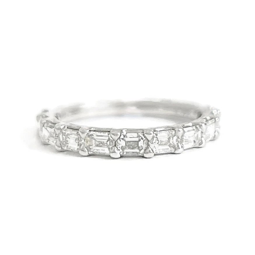 Emerald Cut Diamond Wedding Band Ring 14K White Gold, Size 6, 1.09 CTW: Title: Emerald Cut Diamond Wedding Band Ring 14K White Gold, Size 6, 1.09 CTW Description: Emerald Cut Diamond Wedding Band Ring 14K White Gold, Size 6, 1.09 CTW This is a beautiful and unique wedding