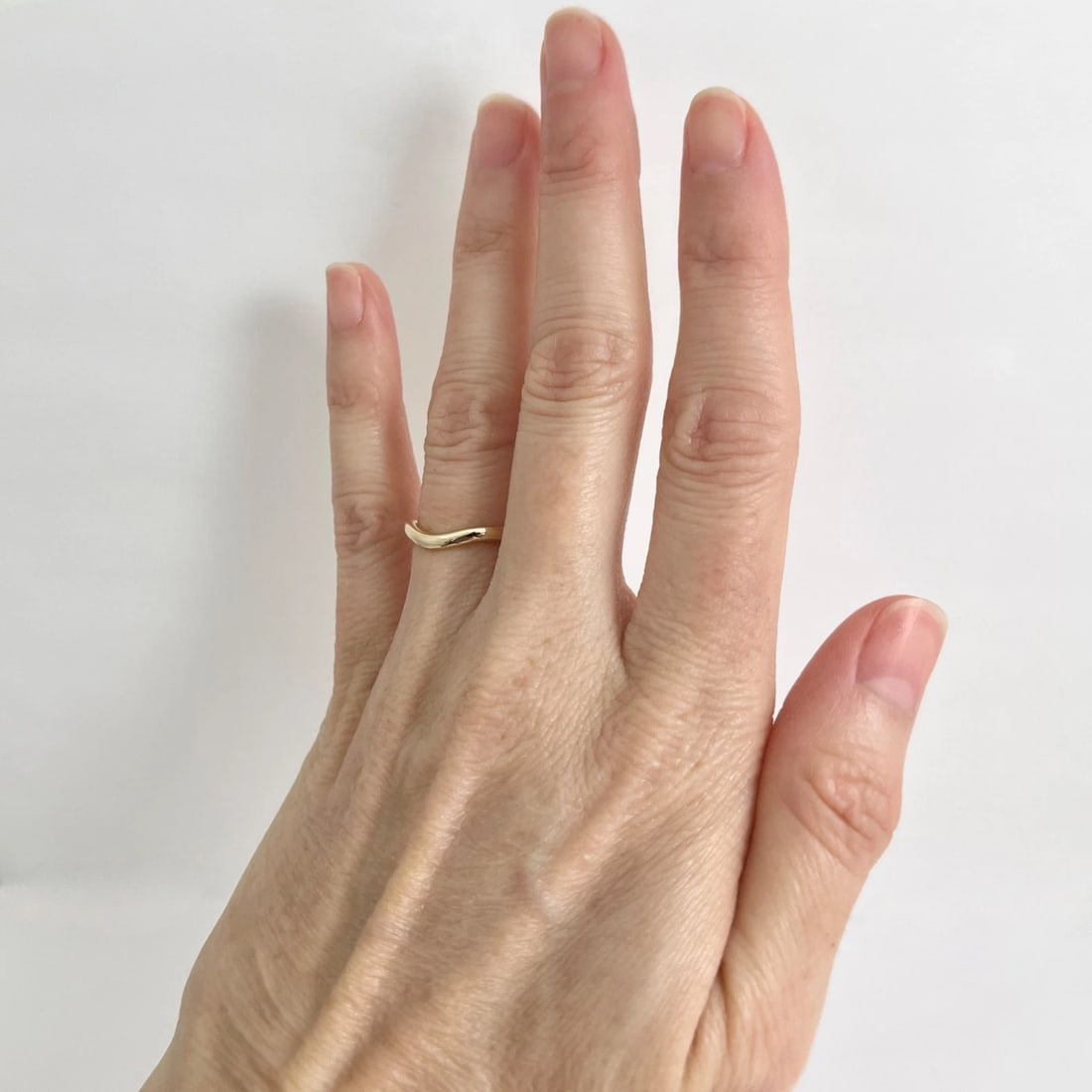 Curved Nesting Wedding Band Ring 14K Yellow Gold, Size 6 - 3
