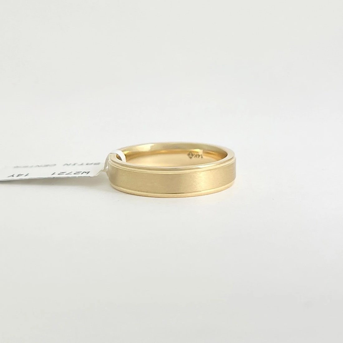 Men's Beveled Edge Satin Finish Wedding Band Ring 14K Yellow Gold Size 9.5, 5 mm - 5