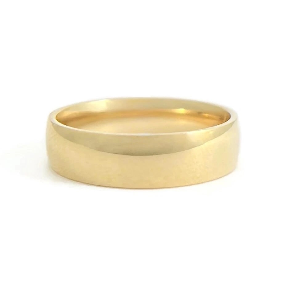 Men's Comfort Fit Plain Classic Wedding Band Ring 14K Yellow Gold Size 9, 5.5 mm: Title: Men's Comfort Fit Plain Classic Wedding Band Ring 14K Yellow Gold Size 9, 5.5 mm Description: Men's Comfort Fit Plain Classic Wedding Band Ring 14K Yellow Gold Size 9, 5.5 mm This is a classic 