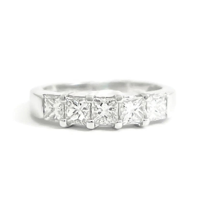 5-Stone Princess Cut Diamond Wedding Band Anniversary Ring 14K White Gold .80 TW: Title: 5-Stone Princess Cut Diamond Wedding Band Anniversary Ring 14K White Gold .80 TW Description: 5-Stone Princess Cut Diamond Wedding Band Anniversary Ring 14K White Gold .80 TW This is a lovely