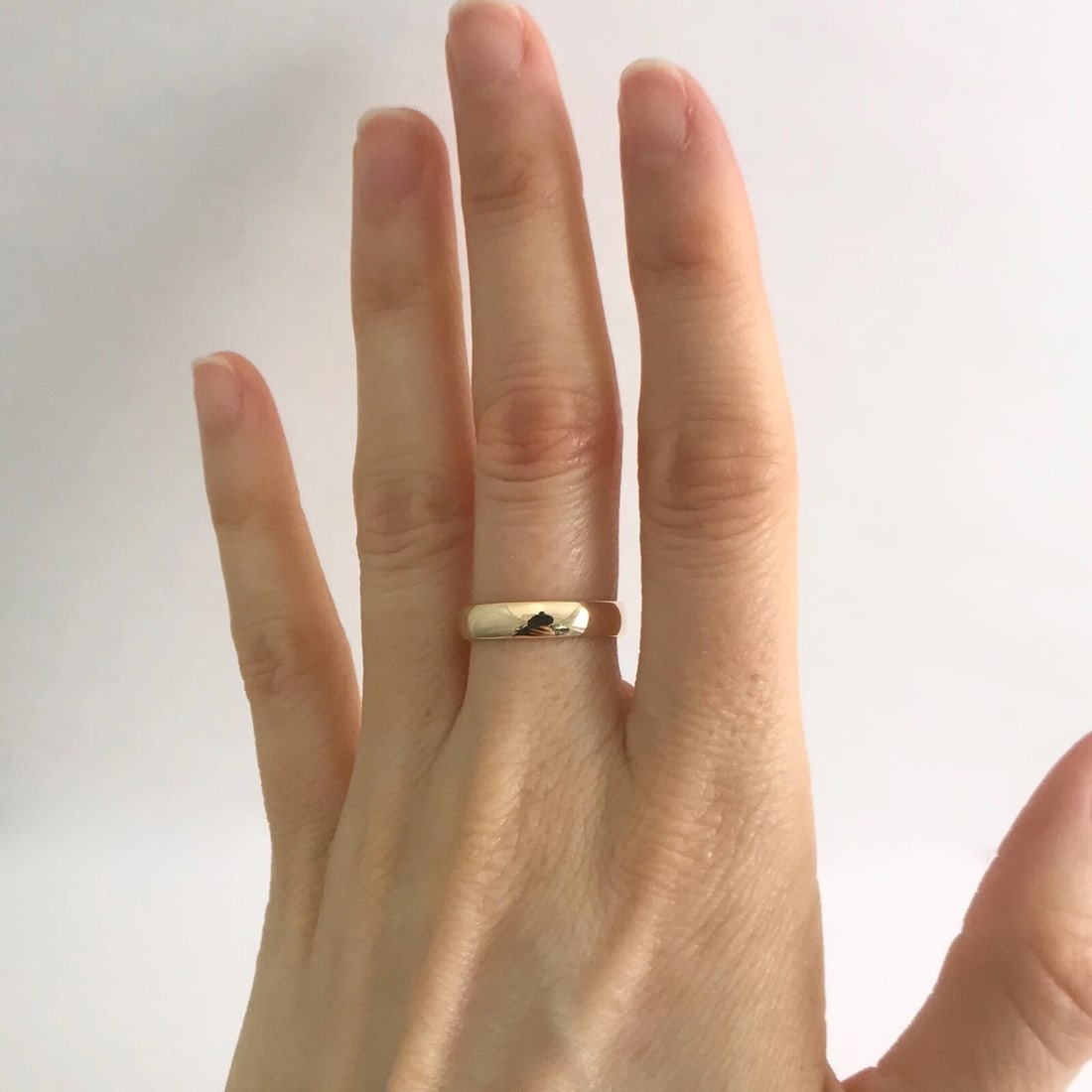 Plain Polished Wedding Band Ring 10K Yellow Gold, Size 6, 3.9 mm, 2.49 Grams - 3