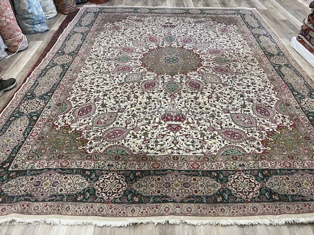 Vintage Persian Tabriz Rug-5286: Title:Vintage Persian Tabriz Rug-5286 Description:A good quality Vintage Persian Tabriz rug from northwest Persia, size 9 ft. 6 inches by 12 ft. 2 inches, circa 1960 in excellent condition. Material:w