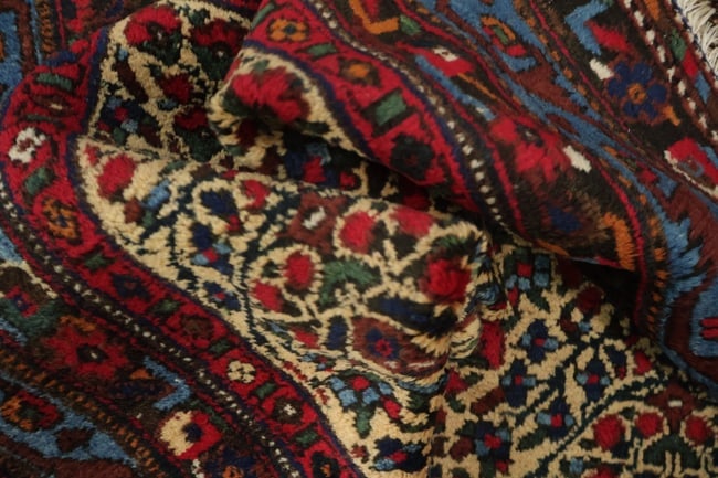 Antique Bakhtiari Persian Wool Rug 5x6 - 16