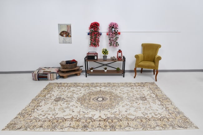 6'3'' x 9'7'' Handmade Vintage Wool Rug - 21547 - 2