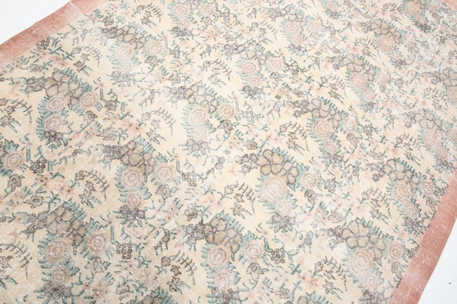 7'3'' x 10'5'' Handmade Vintage Wool Rug - 5074 - 7