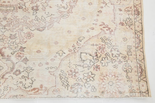 6'3'' x 9'3'' Unique Handmade Vintage Rug - 18854 - 11
