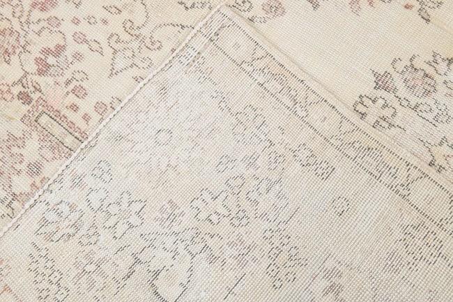 6'3'' x 9'3'' Unique Handmade Vintage Rug - 18854 - 12