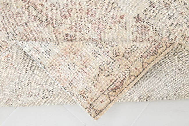 6'3'' x 9'3'' Unique Handmade Vintage Rug - 18854 - 13