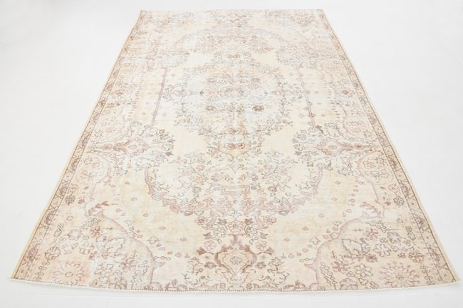 6'3'' x 9'3'' Unique Handmade Vintage Rug - 18854 - 14